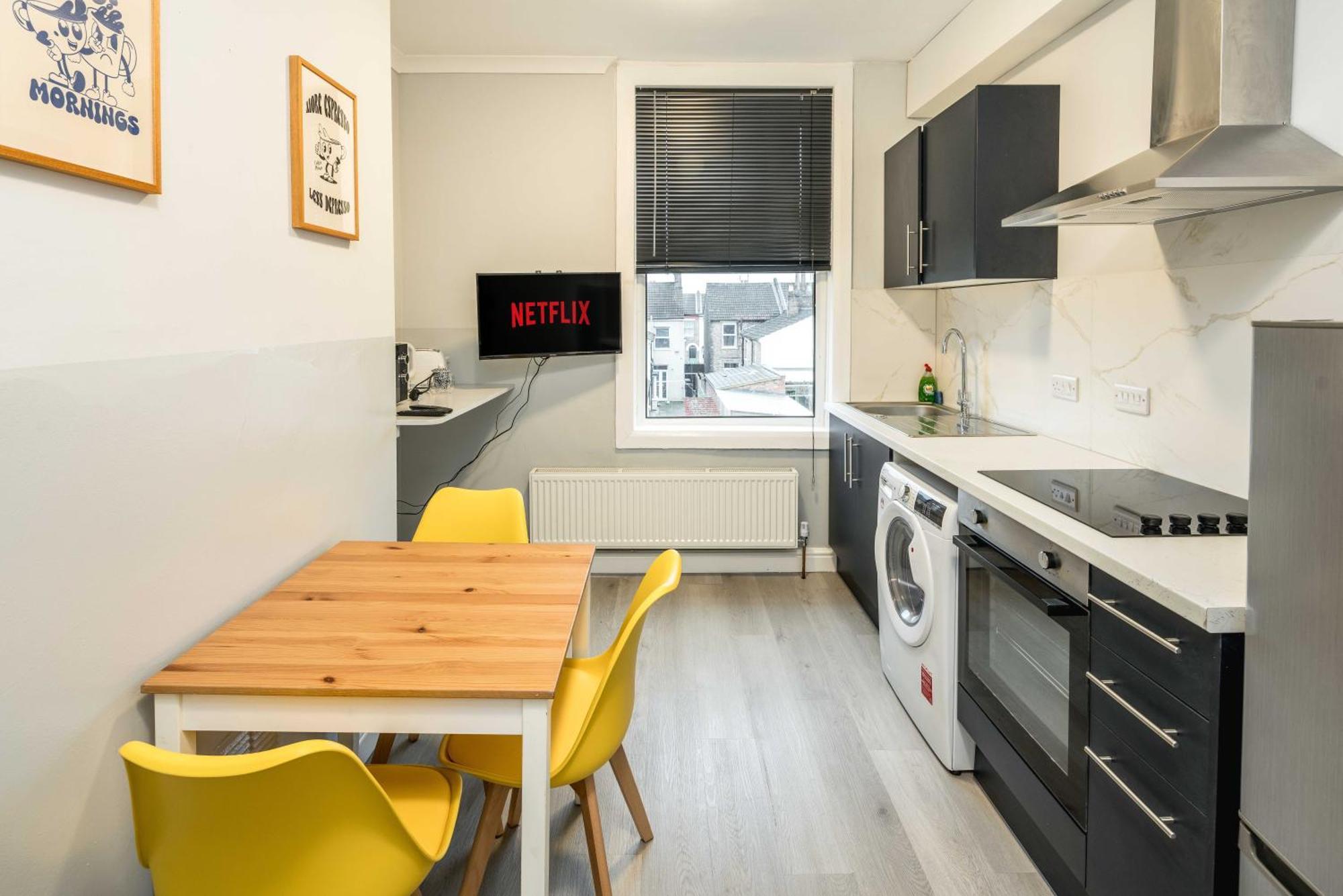 Free Parking, 2 Beds,Close To Train Station Bedford Exterior photo
